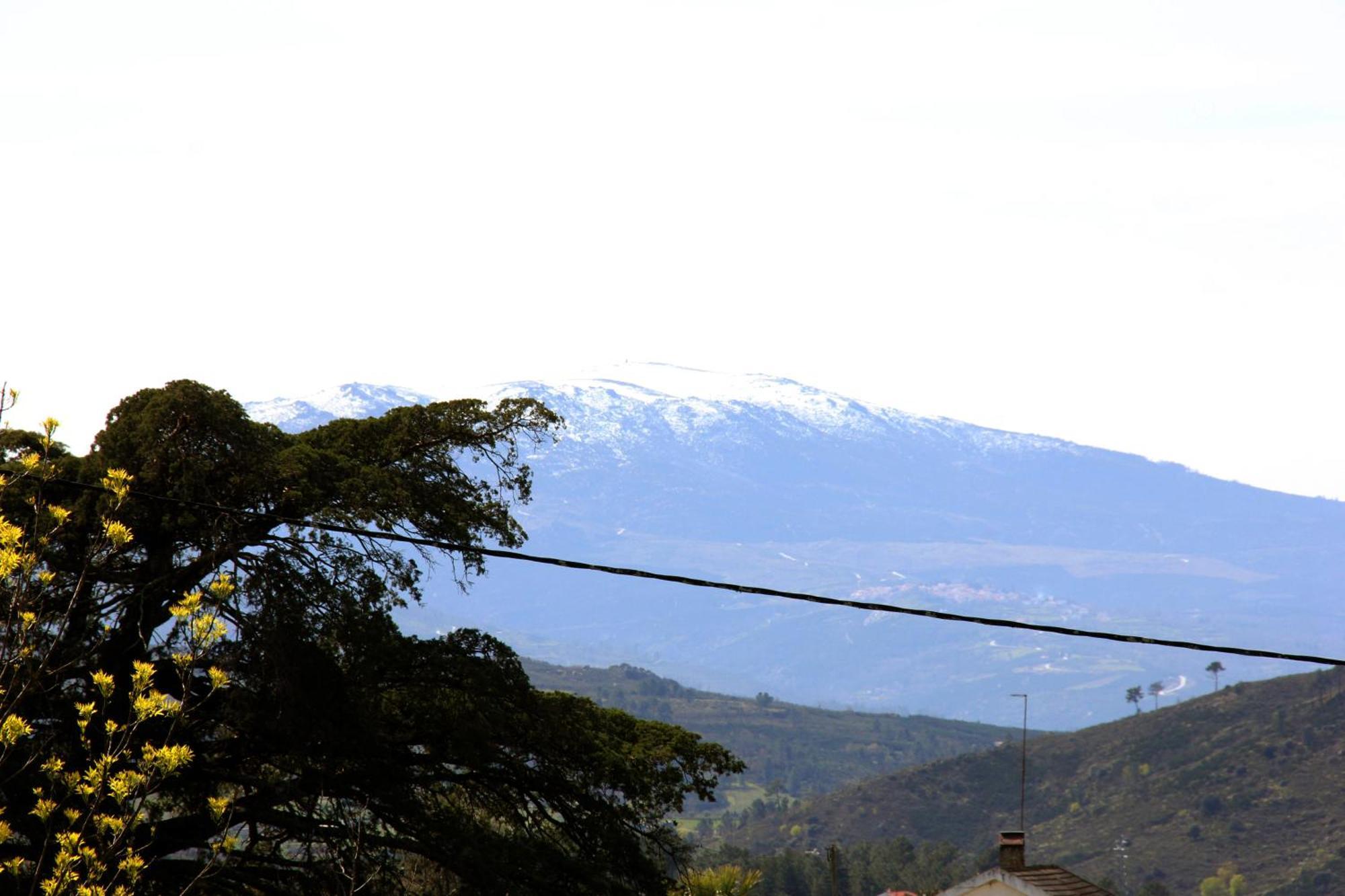 Quartos Em Vivenda Serra Da Estrela Celorico Da Beira Exterior photo